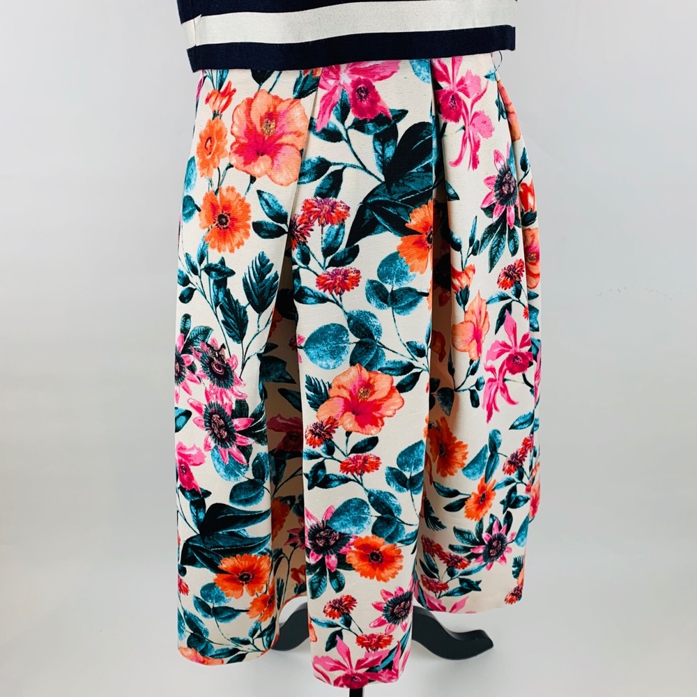 Mixed Print Popover Fit & Flare Dress w/ Pockets - Picture 3 of 8